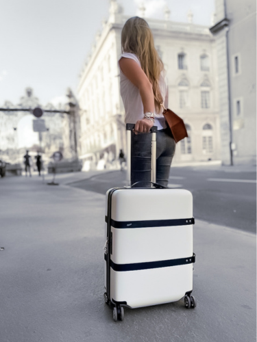 How to Keep Your White Luggage Spotless Quick Tips and Tricks