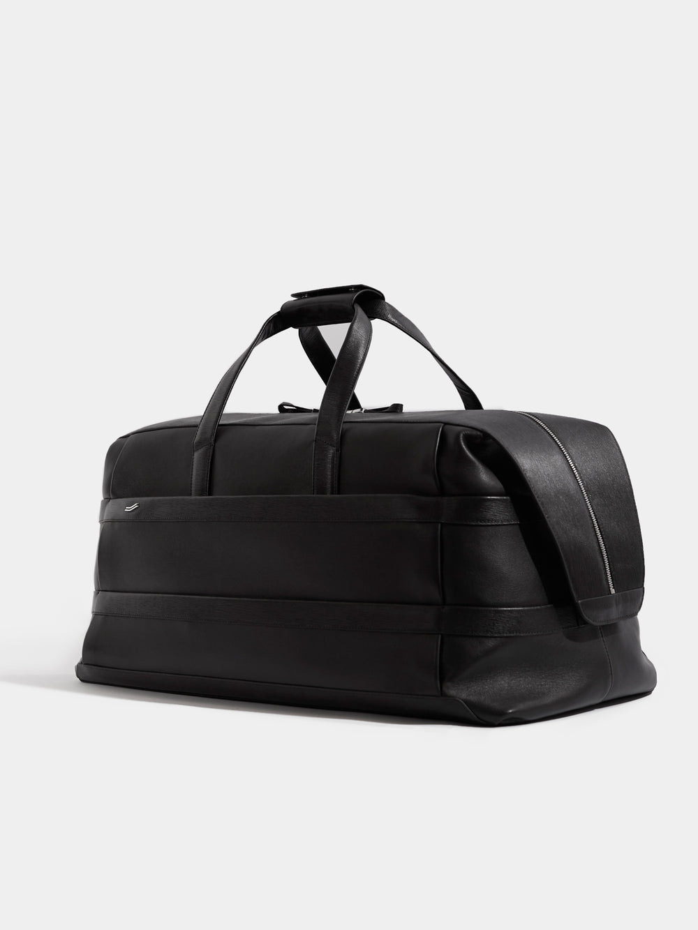 black leather large weekender bag side view reisetasche