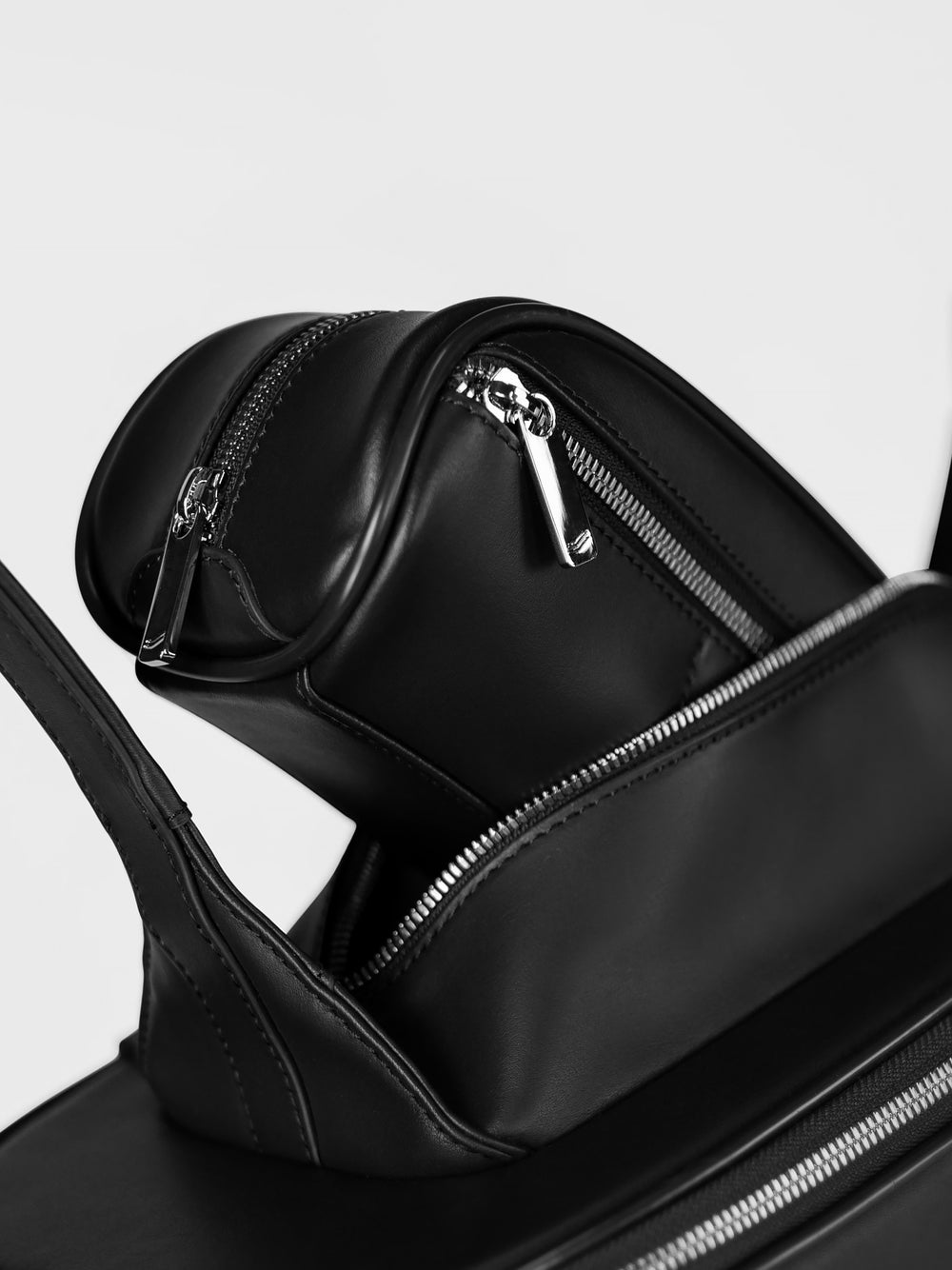 f12 leather dopp kit in black leather schwarzes leder