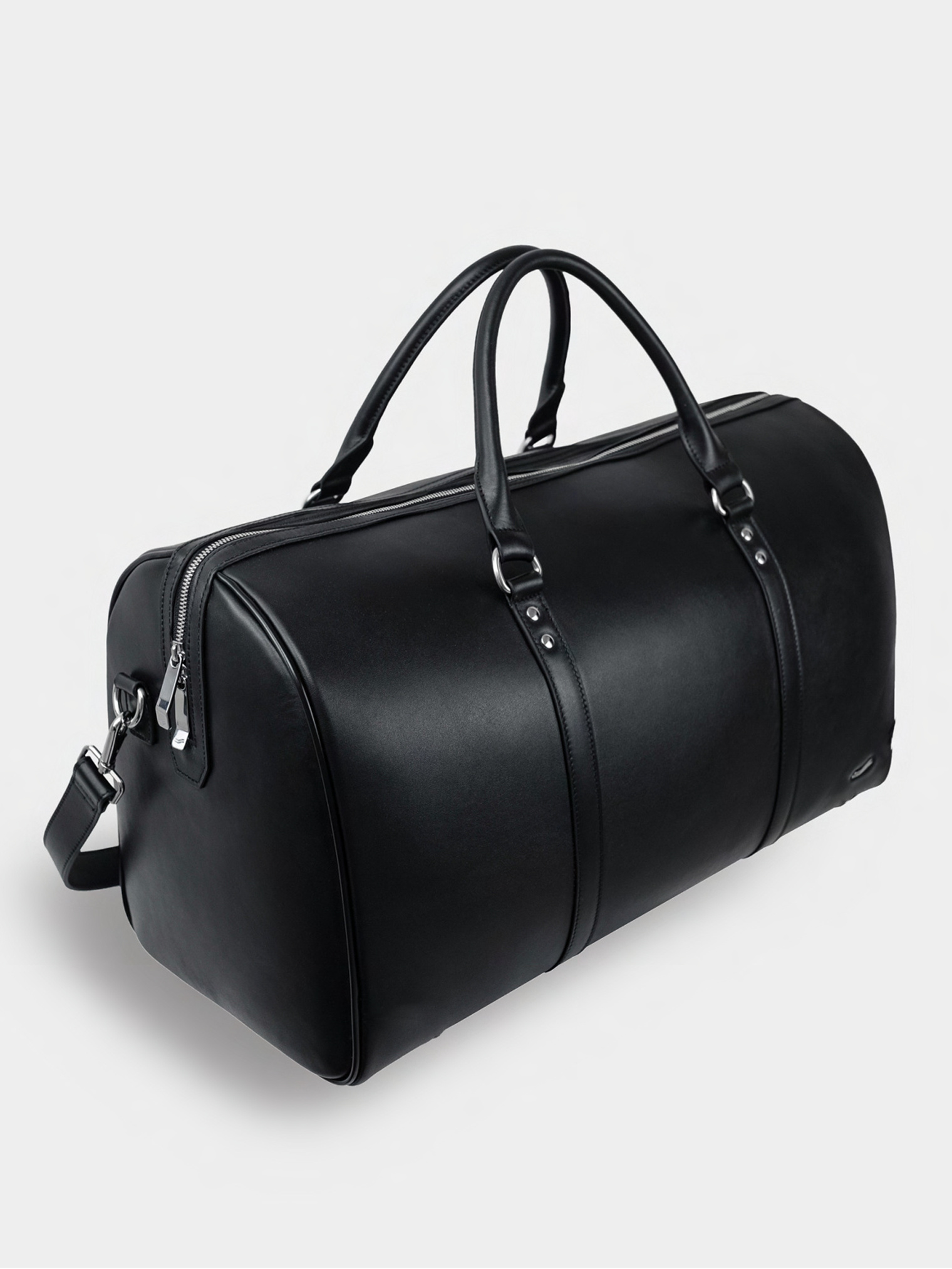 F34 Travel Duffel Bag in Leather