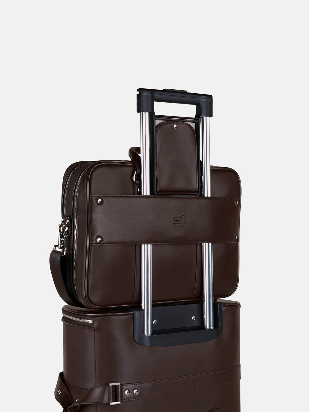 f26 on luggage brown leather braunes leder